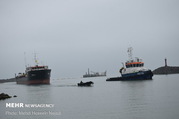 Dredging operation in Astara port
