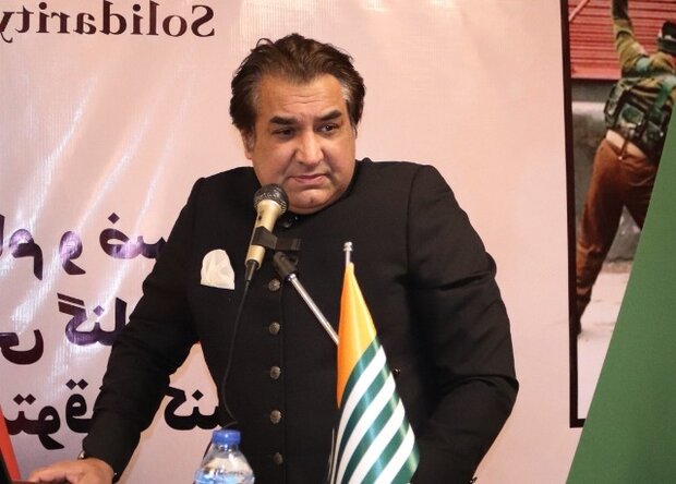 تہران میں پاکستان کے سفارتخانہ میں یوم یکجہتی کشمیرکی مناسبت سے تقریب منعقد تہران میں پاکستان کے سفارتخانہ میں یوم یکجہتی کشمیرکی مناسبت سے تقریب منعقد