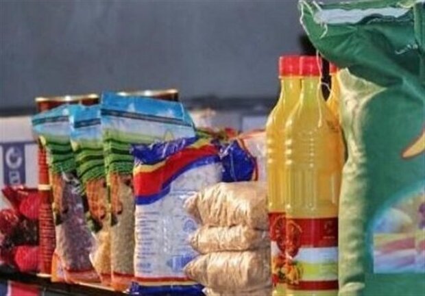توزیع ۶۰۰ بسته معیشتی در بین کارگران فصلی همدان