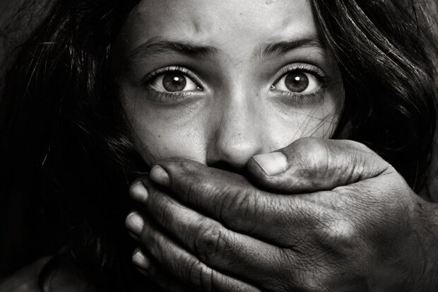 میان‌بر فرانسه برای سکوت قربانیان سوءاستفاده جنسی
