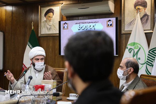 رونمایی از مجموعه کتاب گام دوم انقلاب اسلامی