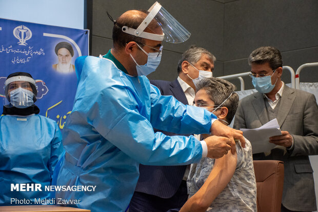 واکسیناسیون علیه بیماری کووید ۱۹ در زنجان آغاز شد