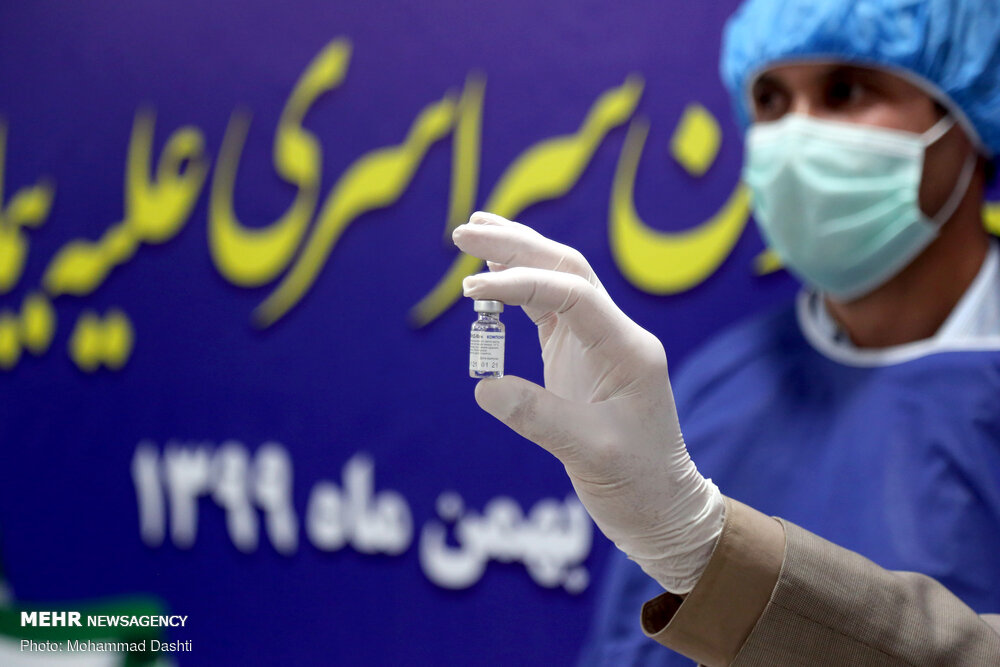 توزیع متوازن و نوبتی واکسن کرونا در اردبیل/مردم فریب نخورند