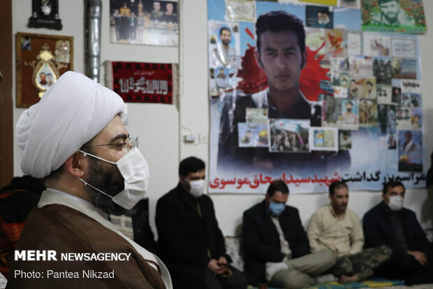 دیدار حجت الاسلام قمی با خانواده شهدا و جانبازان افغانستانی در فشافویه
