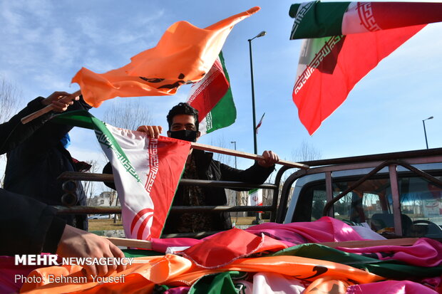 راهپیمایی متفاوت ۲۲ بهمن در دیار آفتاب - اراک