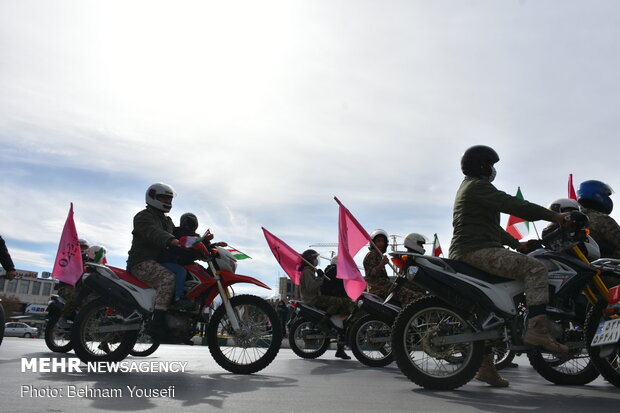 راهپیمایی متفاوت ۲۲ بهمن در دیار آفتاب - اراک