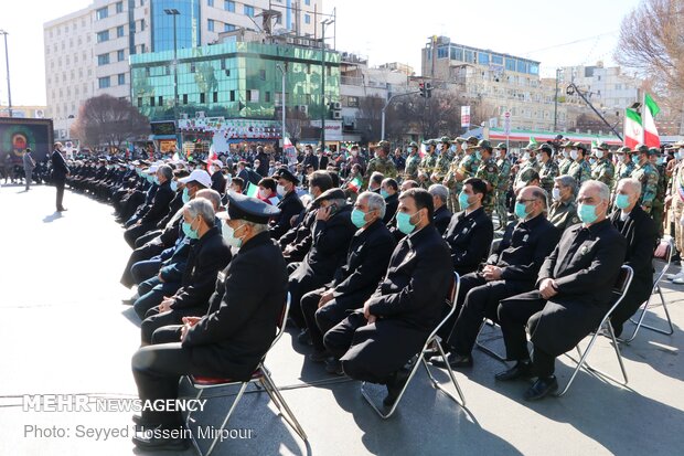 راهپیمایی موتوری و خودرویی در سالروز پیروزی انقلاب اسلامی در مشهد