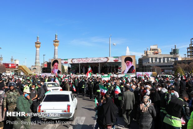 راهپیمایی موتوری و خودرویی در سالروز پیروزی انقلاب اسلامی در مشهد