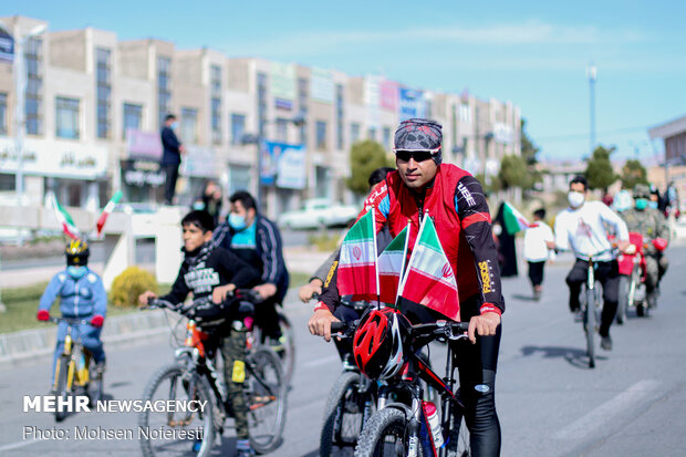 راهپیمایی موتوری و ماشینی 22 بهمن در بیرجند