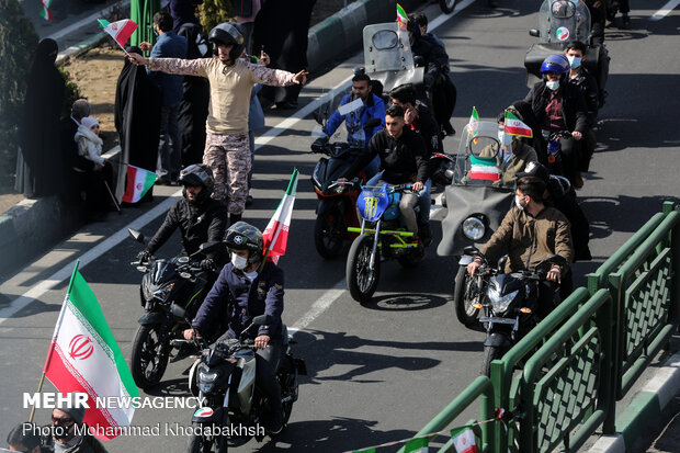 راهپیمایی یوم الله ۲۲ بهمن در تهران