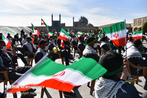 جشن تولد خلاقانه انقلاب در اصفهان