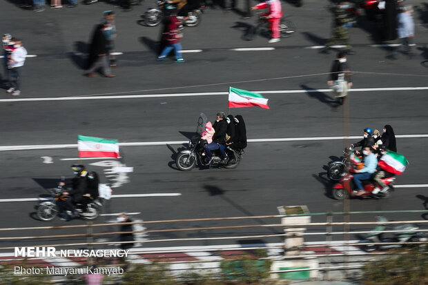 جشن سالروز پیروزی انقلاب اسلامی در میدان آزادی