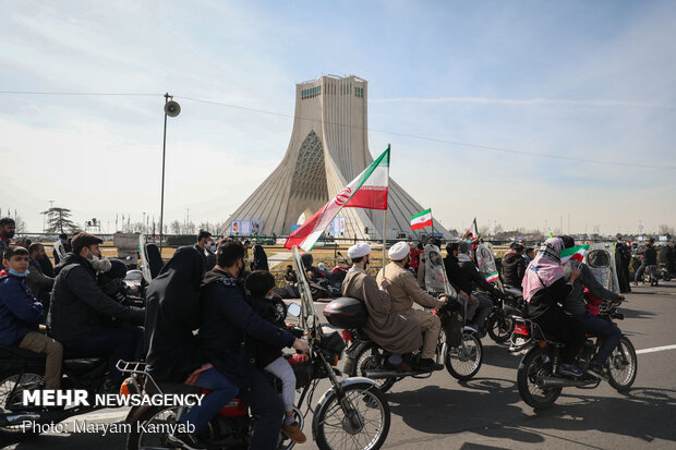 جشن سالروز پیروزی انقلاب اسلامی در میدان آزادی