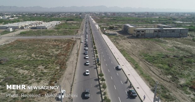 برگزاری راهپیمایی ۲۲ بهمن به‌صورت خودرویی در شهرستان سیریک - هرمزگان