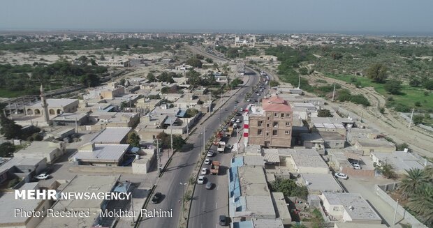برگزاری راهپیمایی ۲۲ بهمن به‌صورت خودرویی در شهرستان سیریک - هرمزگان