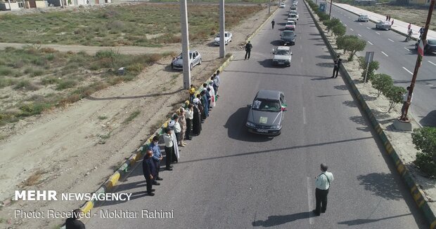 برگزاری راهپیمایی ۲۲ بهمن به‌صورت خودرویی در شهرستان سیریک - هرمزگان