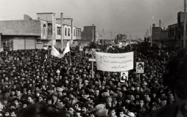 ۲۳ شهید در ۲۳ بهمن ۵۷؛ وجه تسمیه‌ای برای میدان شهدای اردبیل است