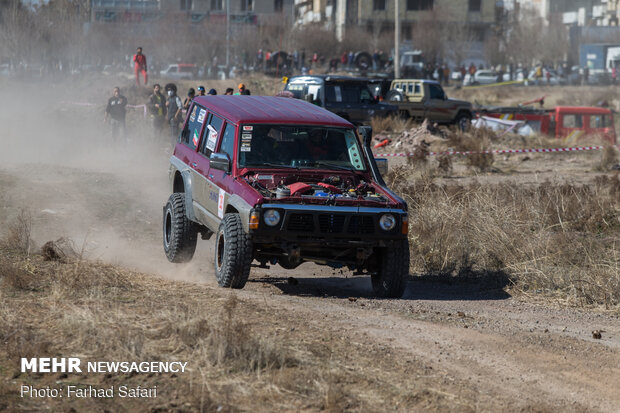 Off-road competition in Qazvin
