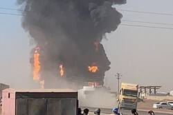 آتش سوزی گسترده در گمرک مرزی هرات/ درخواست کمک از ایران