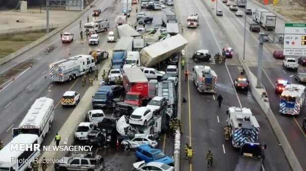 تصادف زنجیره‌ای و مرگبار  بیش از ۱۳۰ خودرو در تگزاس