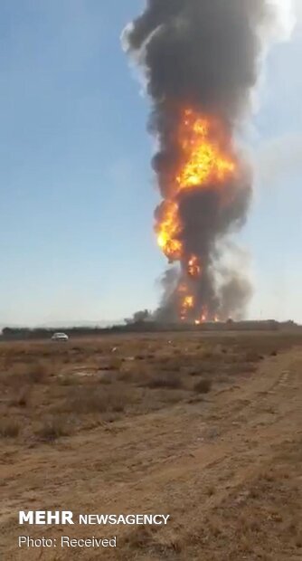 Fuel tanker blast at Afghan-Iran border causes massive fire