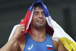 آزادکار عنواندار روسیه در آستانه از دست‌دادن المپیک