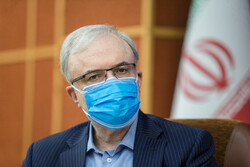 وزیر بهداشت با مراجع عظام تقلید در قم دیدار کرد