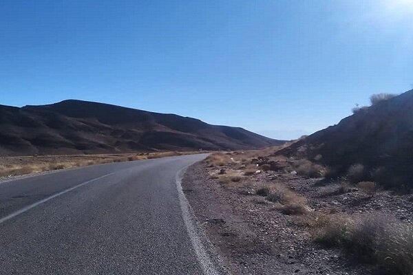 جاده بندر ریگ به گناوه به زودی زیر بار ترافیک خواهد رفت