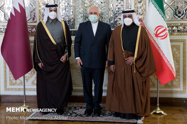 ظريف يستقبل وزير الخارجية القطري