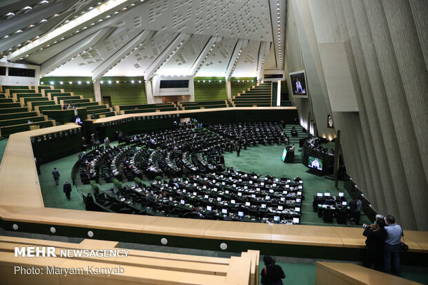 Parl. open session on Tuesday
