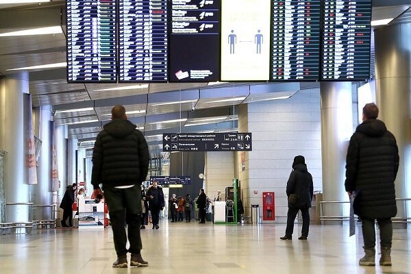 سرگردانی ۳۷ مسافر جام ملت‌های اروپا بدون آب و غذا در فرودگاه مسکو