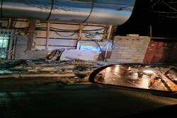آسیب به ۷۰ درصد منازل در زلزله/ اسکان اضطراری در اردوگاه موقت+ تصاویر
