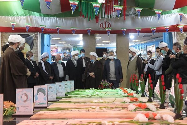حضور دبیرکل مجمع تقریب مذاهب در یادمان شهدای پاوه