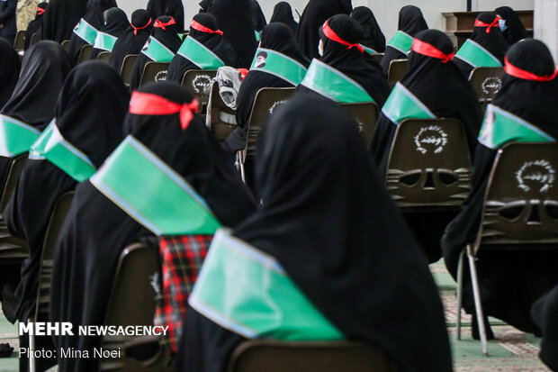 Leader's meeting with people of Tabriz on 43rd uprising anniv
