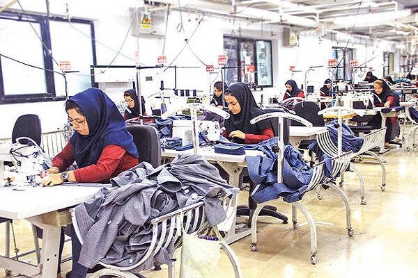 ۲۱۵ طرح تولیدی پوشاک و چرخ برکت در مازندران افتتاح شد