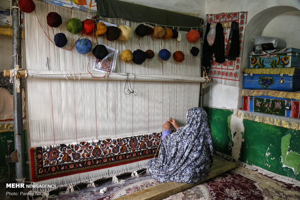 برگزاری نمایشگاه محصولات زنان سرپرست خانوار در دهه کرامت