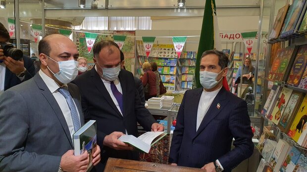 Iran's pavillion at Minsk Intl. Book Fair gets noticed