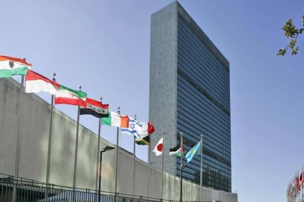 امریکہ نے اقوام متحدہ  میں ایران پر دوبارہ  پابندیاں عائد  کرنے کی درخواست کو واپس لے لیا