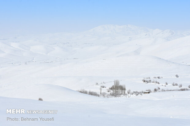 Heavy snow blankets Sarband's nature
