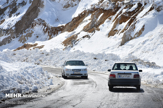 Heavy snow blankets Sarband's nature
