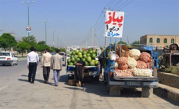  آغاز ساماندهی دست‌فروشان حاشیه خیابان‌ها در قزوین