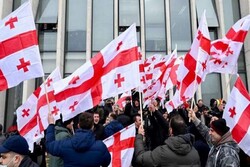 اعتراضات خیابانی در گرجستان/معترضین خواستار برگزاری انتخابات شدند