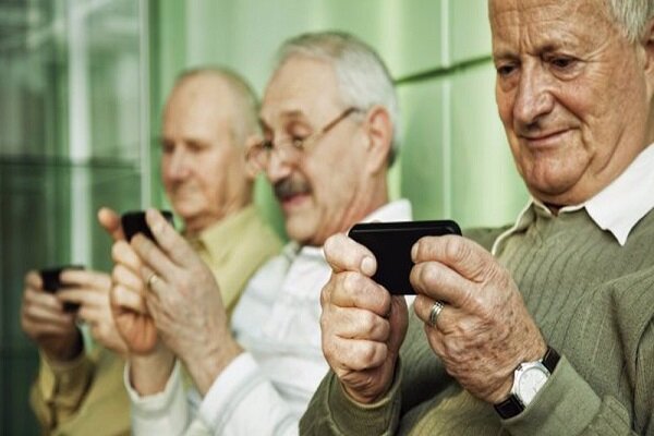 موانع استفاده از فناوری برای سالمندان در ایران بررسی شد