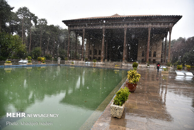 بارش برف اصفهان