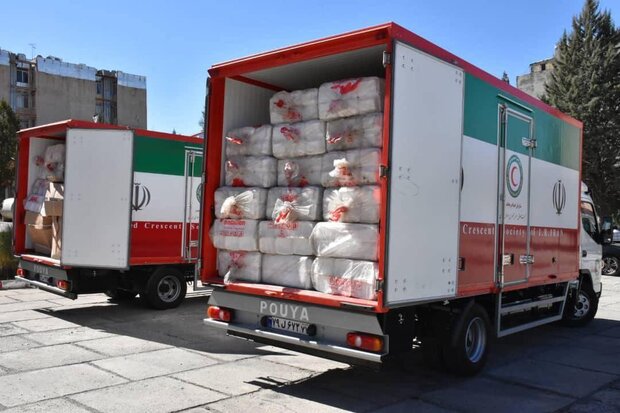 ارسال نخستین محموله امدادی هلال احمر کرمانشاه به مناطق زلزله زده