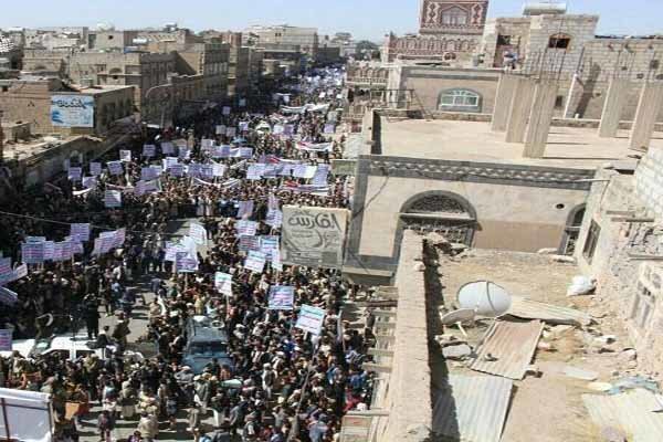 Yemeni people stress need to continue battle in Ma'rib prov.