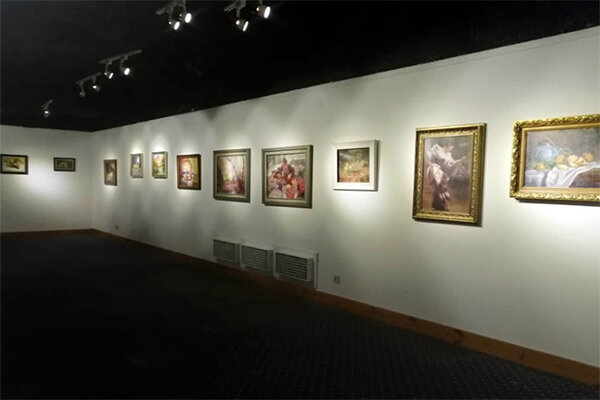 نمایشگاه نقاشی «پالت رنگی من» در کیش افتتاح شد