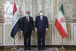 Zarif, Iraklı mevkidaşı Fuad Hüseyin ile görüştü