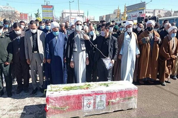 پیکر مطهر شهید مدافع وطن فاروجی در زادگاهش تشییع شد