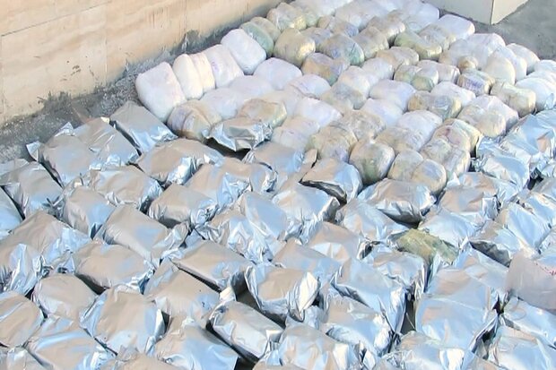 یک تن مواد مخدر در کویر کرمان کشف شد